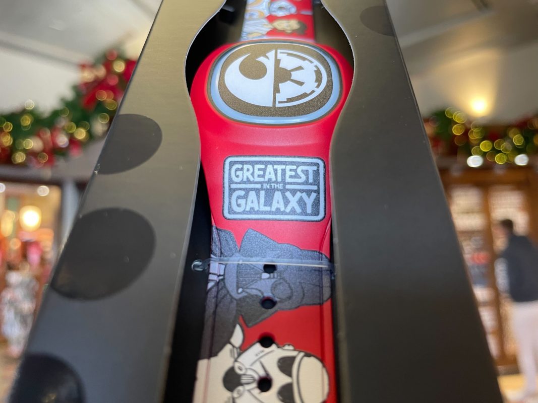 WDW-DHS-Star-Wars-MagicBand-Greatest-in-the-Galaxy-3.jpg